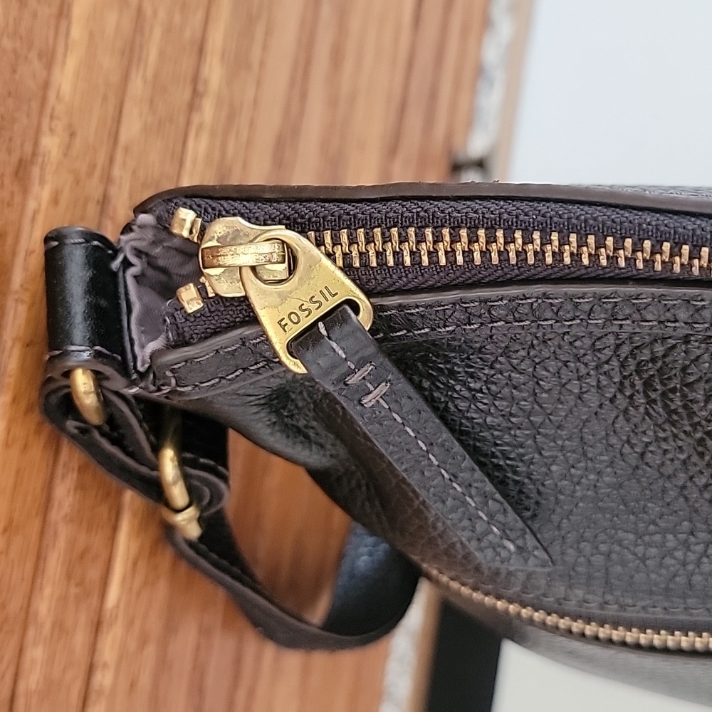 FOSSIL pebbled Elegant Black Leather Crossbody Bag Purse - Picture 7 of 14